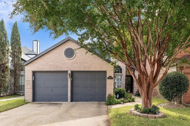 2956 S Bend Dr in Dallas, TX - Foto de edificio - Building Photo