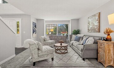 34729 9th Pl SW in Federal Way, WA - Foto de edificio - Building Photo