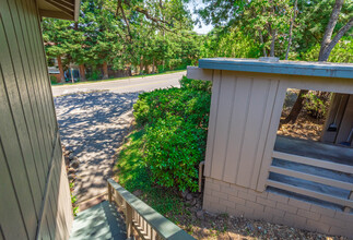 2595 Greenwood Ln in Cameron Park, CA - Building Photo - Building Photo