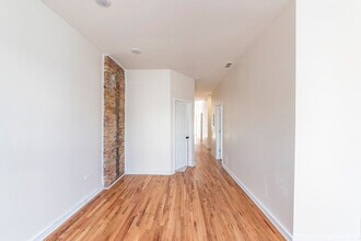 1638 W 18th Pl in Chicago, IL - Building Photo - Building Photo