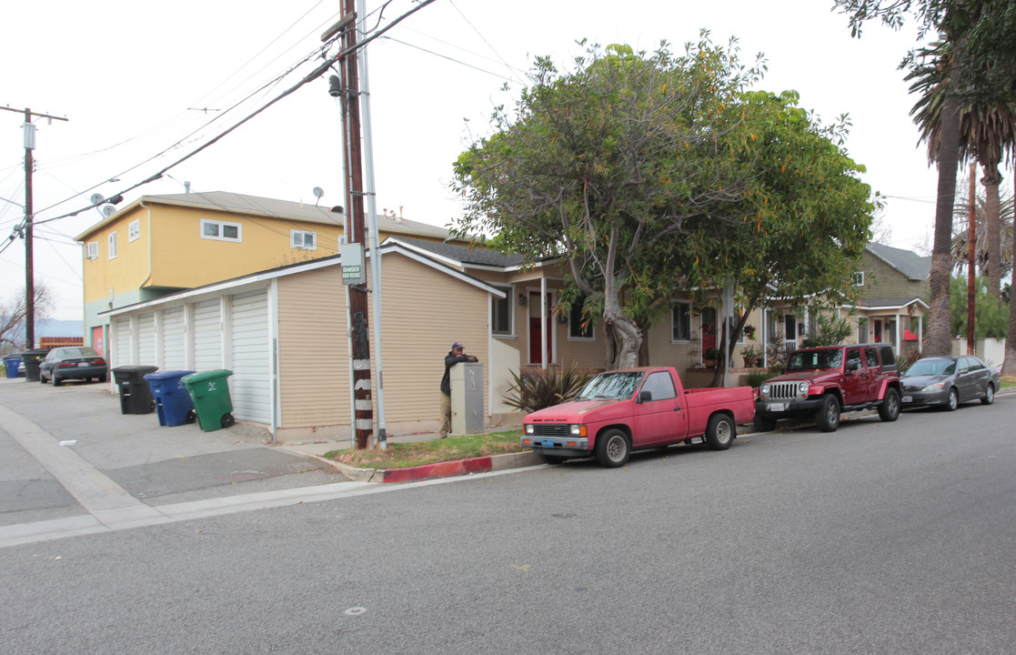 1821-1827 Delaware Ave in Santa Monica, CA - Building Photo