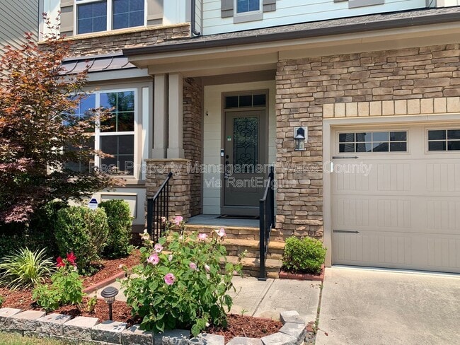308 Bay Willow Ct in Cary, NC - Building Photo - Building Photo
