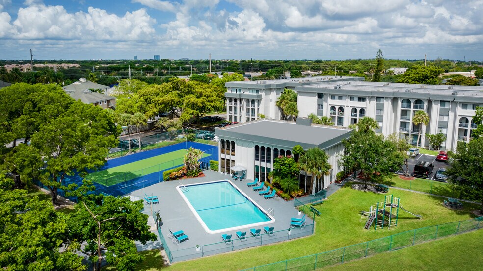 Boardwalk At Inverrary Apartments and Nearby Sunrise Apartments For