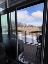 4350 W Lawrence Ave, Unit 303 in Chicago, IL - Building Photo - Building Photo