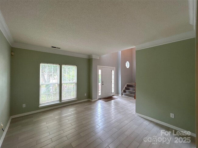 6518 Harburn Forest Dr in Charlotte, NC - Building Photo - Building Photo