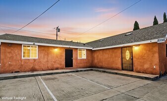 6318 10th Ave in Los Angeles, CA - Building Photo