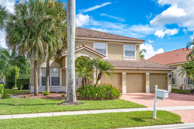 19681 Black Olive Ln in Boca Raton, FL - Foto de edificio - Building Photo