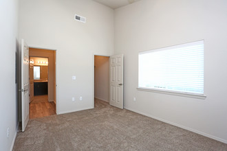 Sunnyhills Clovis in Clovis, CA - Building Photo - Interior Photo