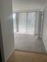 501 Slaters Ln, Unit 310 in Alexandria, VA - Building Photo - Building Photo