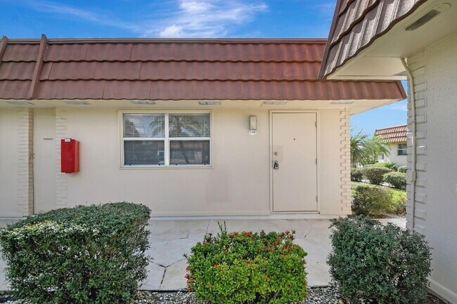 198 Seville I in Delray Beach, FL - Building Photo - Building Photo