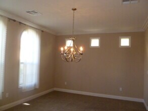 7426 Matilda St in Las Vegas, NV - Foto de edificio - Building Photo