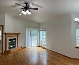 4659 Bedford Ave in Bellingham, WA - Building Photo - Building Photo
