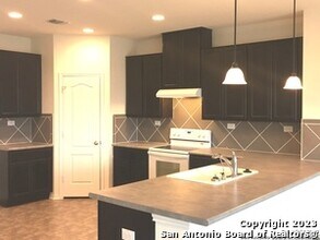 525 Granite Mist in Universal City, TX - Building Photo - Building Photo