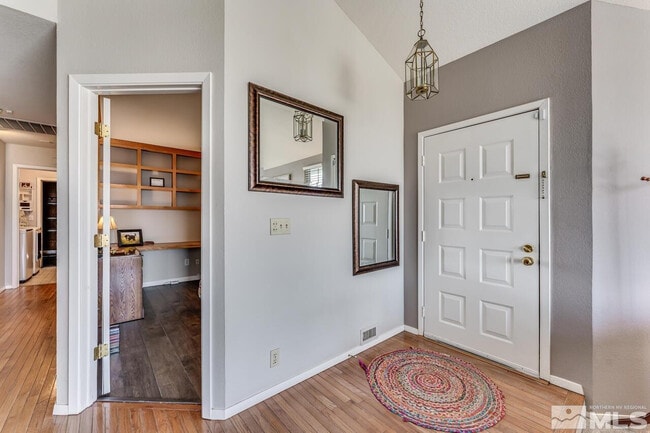 2320 Overlook Ct in Reno, NV - Building Photo - Building Photo