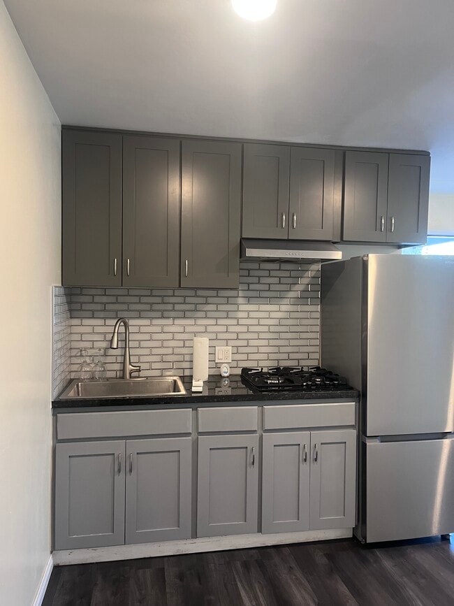 144 F St in Chula Vista, CA - Building Photo - Building Photo