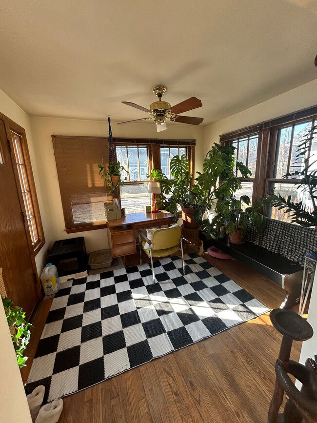 3012 S Herman St, Unit 3012 S Herman St in Milwaukee, WI - Foto de edificio - Building Photo