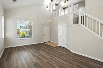 9437 Red Spruce Way in Elk Grove, CA - Building Photo - Building Photo