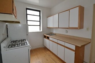 822 W Waveland Ave, Unit A04C in Chicago, IL - Building Photo - Building Photo