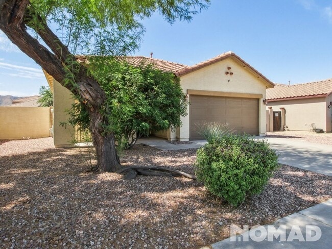 property at 2611 W Fawn Dr