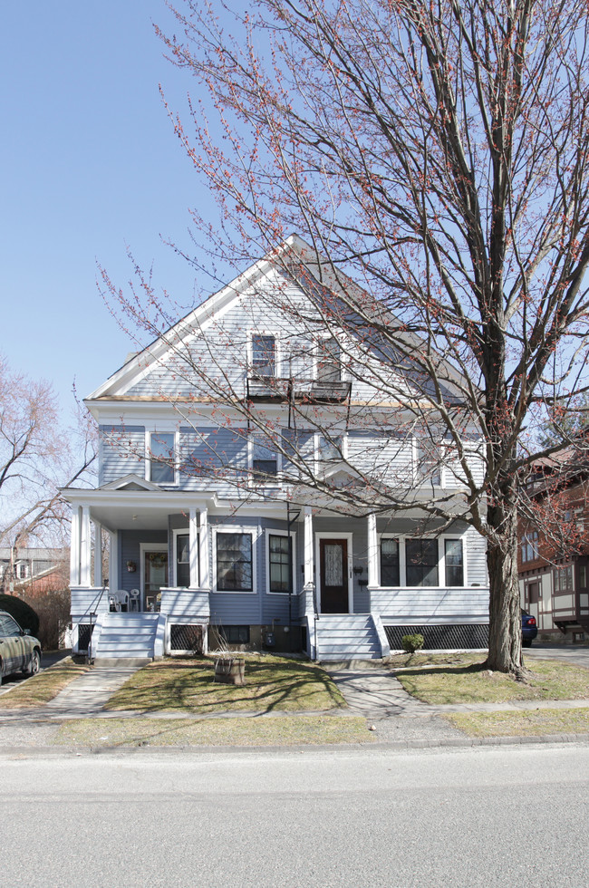 55 Pomeroy Ave in Pittsfield, MA - Building Photo - Building Photo