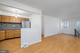 830 S Howard St in Philadelphia, PA - Building Photo - Building Photo