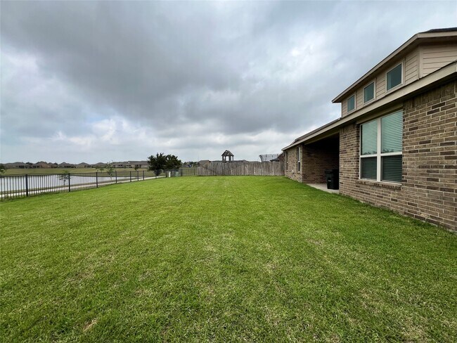 23527 Prato Gardens Ln