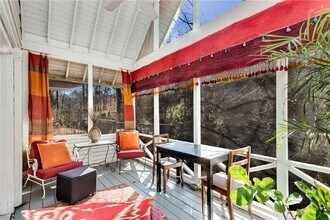 1580 Jones Rd in Roswell, GA - Building Photo - Building Photo
