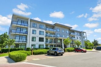 6975-6975 Island Hwy N in Nanaimo, BC - Building Photo - Building Photo
