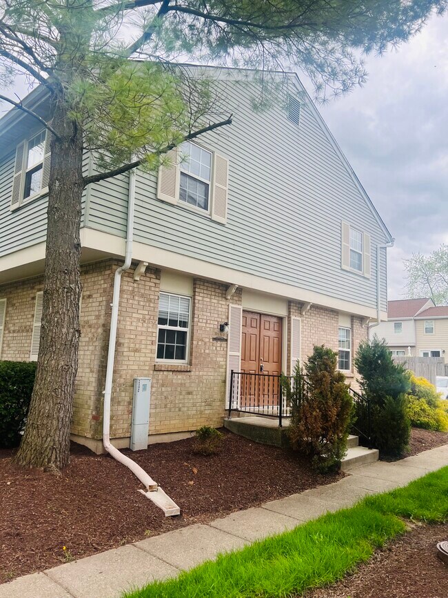 7616 Dover Ct Rentals in West Chester, OH