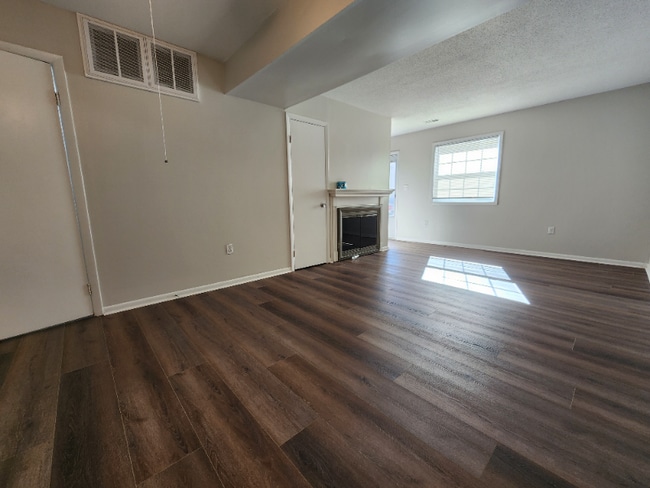 12730 Woodside Ln in Newport News, VA - Building Photo - Building Photo