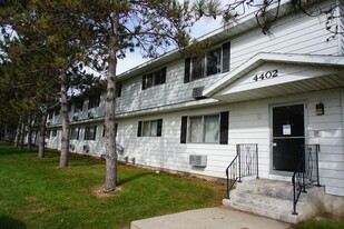 4404 Markle Rd, Unit 3 Apartments