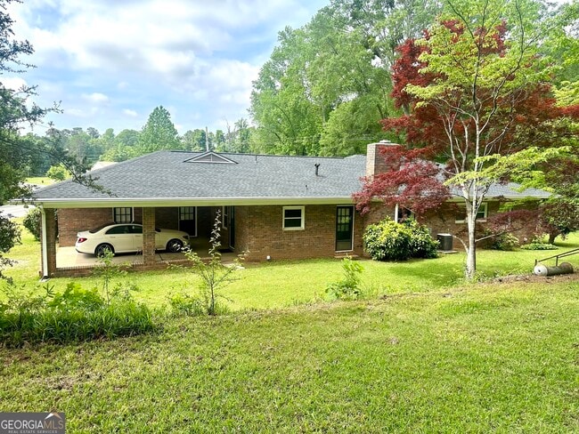1375 Zebulon Rd in Griffin, GA - Building Photo - Building Photo