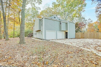 2230 Rolland St in Marietta, GA - Foto de edificio - Building Photo