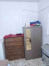 1871 NE 158th St in North Miami Beach, FL - Foto de edificio - Building Photo