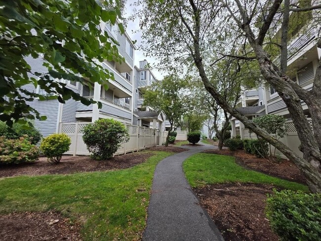 200 Falls Blvd in Quincy, MA - Building Photo - Building Photo