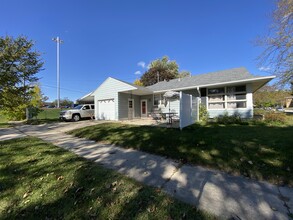 1203 13th Ave NW in Rochester, MN - Building Photo - Building Photo