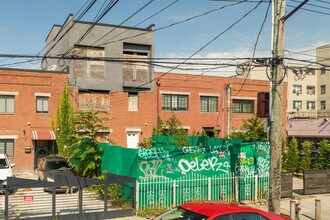 931 Hart St in Brooklyn, NY - Building Photo - Building Photo