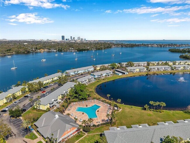 108 Pompano Dr SE in St. Petersburg, FL - Building Photo - Building Photo