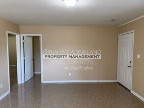 5200 John Hall Rd in Knoxville, TN - Building Photo - Building Photo