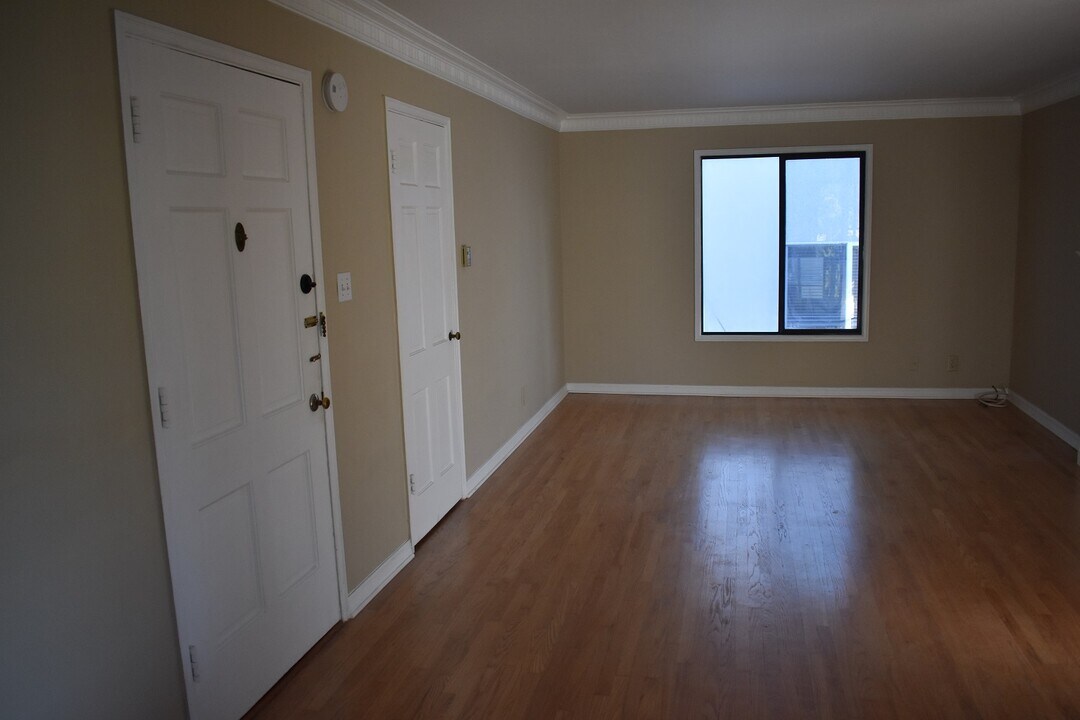 1444 S Beverly Dr in Los Angeles, CA - Building Photo