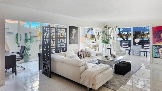 1355 S Portofino Dr in Sarasota, FL - Building Photo - Building Photo