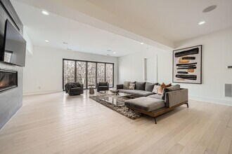 600 Colebrook Ct NW in Atlanta, GA - Building Photo - Building Photo