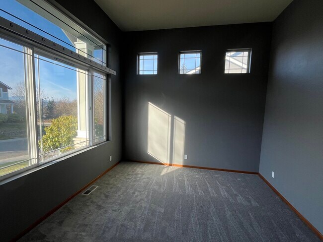 18345 Mt Townsend Dr NE in Poulsbo, WA - Building Photo - Building Photo