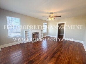 409 W Brown St in Ennis, TX - Building Photo - Building Photo