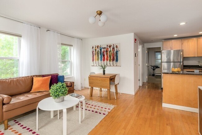 95 2nd St, Unit 3