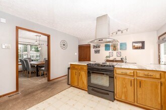 139 Clifton Ct in Newport News, VA - Building Photo - Building Photo