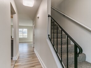 1116 Top-O-Hollow Rd in Ames, IA - Foto de edificio - Building Photo