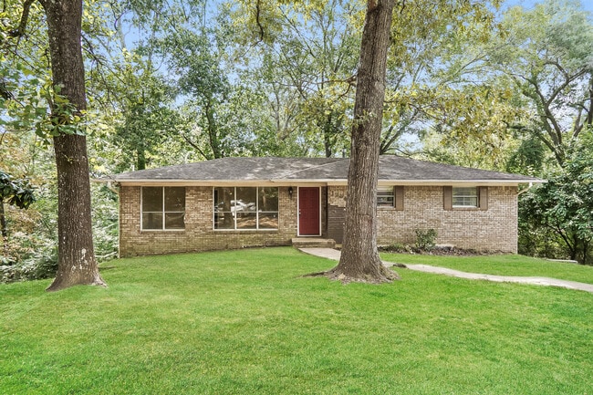 property at 1208 Oakley Dr