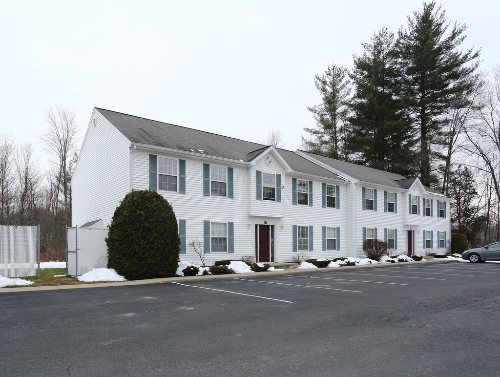 Meadowbrook Park Apartments Queensbury, NY Apartments For Rent