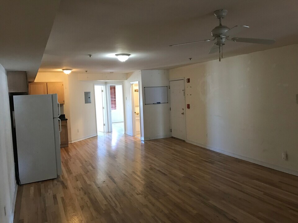 131 Clinton St in Hoboken, NJ - Building Photo